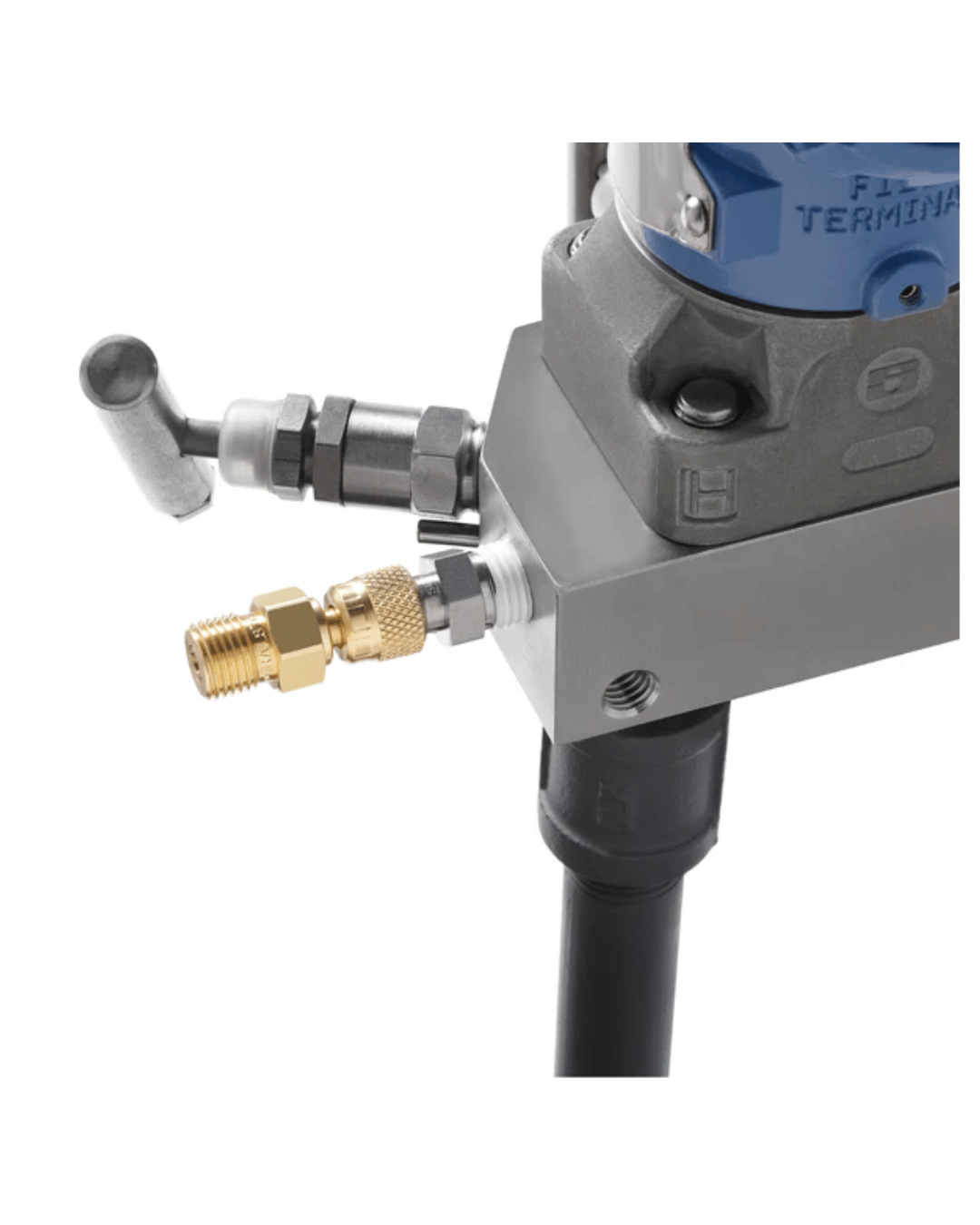 RALSTON QTHA-2TB0 pressure test fitting in use