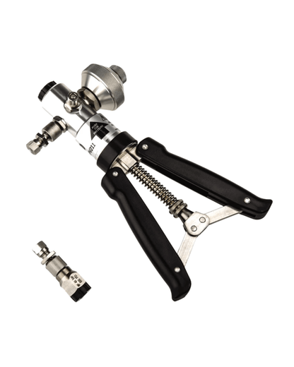 DRUCK 1S-18110-40 volume control assembly accessory in use